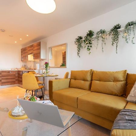 Amber Apartment Oasis - Your Gateway To Southampton'S Vibrant Heart, Port, Shopping Eksteriør bilde