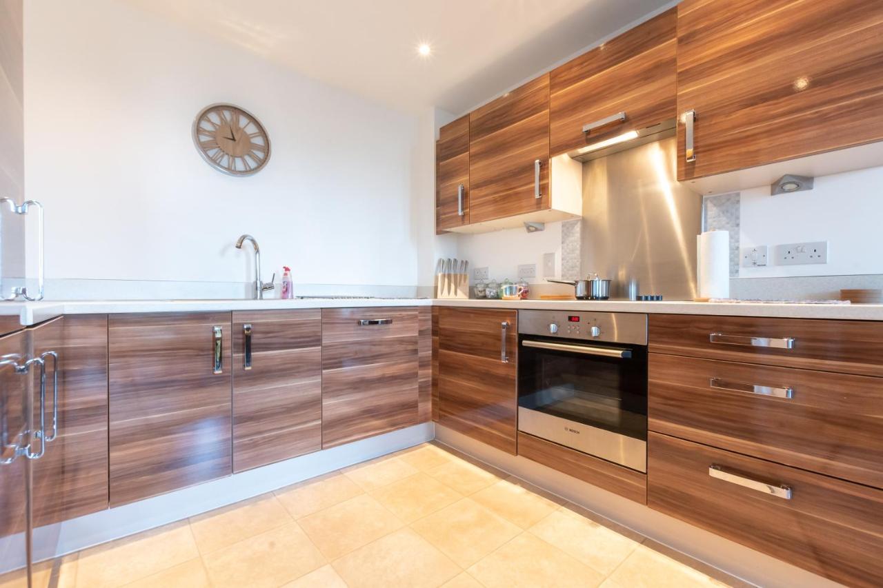 Amber Apartment Oasis - Your Gateway To Southampton'S Vibrant Heart, Port, Shopping Eksteriør bilde
